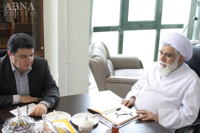 مناقشة أوضاع اللاجئين والنازحين السوريين + الصور